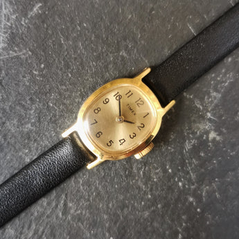 Vintage Women's TIMEX Gold Plated Mechanical Watch // Genuine Leather Strap